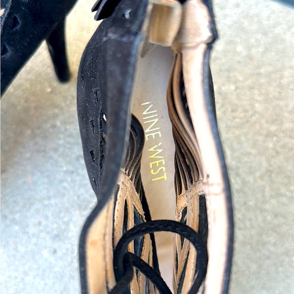 Women’s Nine West Suede Blk Booties Size 7.5 - Picture 4 of 5